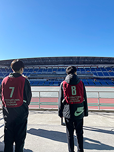 「芝」の育成指導の様子