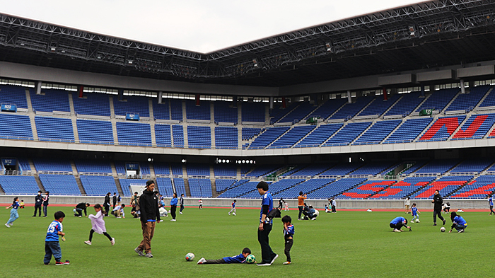 日産スタジアム NISSAN STADIUM