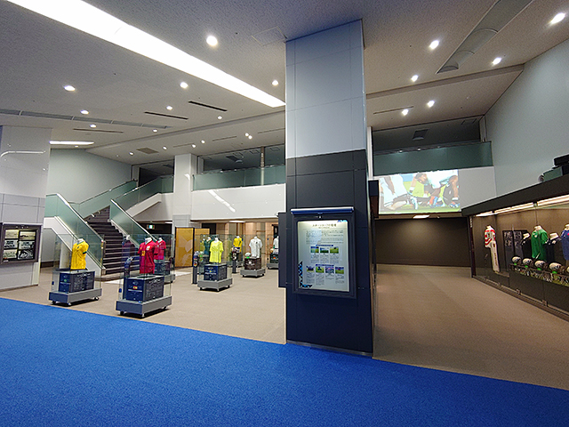 日産スタジアム NISSAN STADIUM